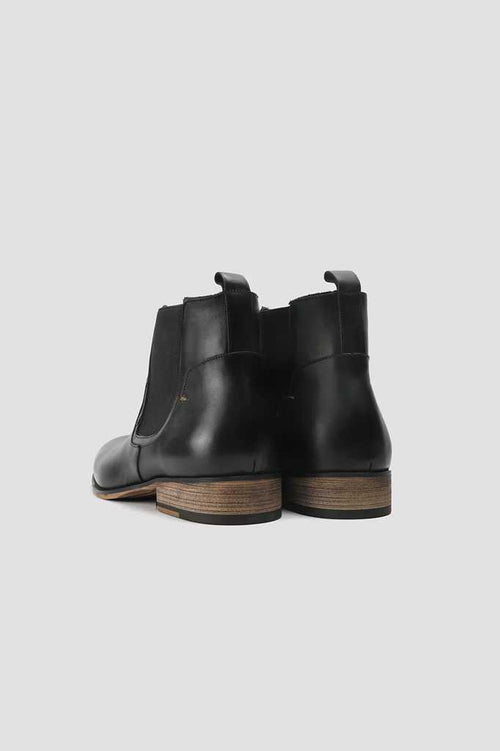 Balerion Plain-Toe Chelsea – Black Genuine Leather